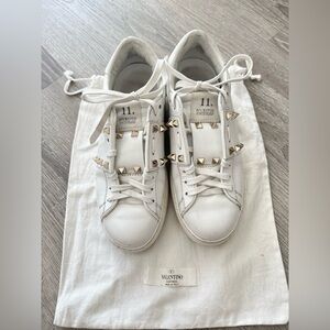 Authentic Valentino Garavani Rockstud Untitled Sneakers
